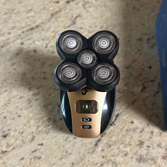 The Freebird Shaving Kit is in very good shape. - Picture 3 of 5